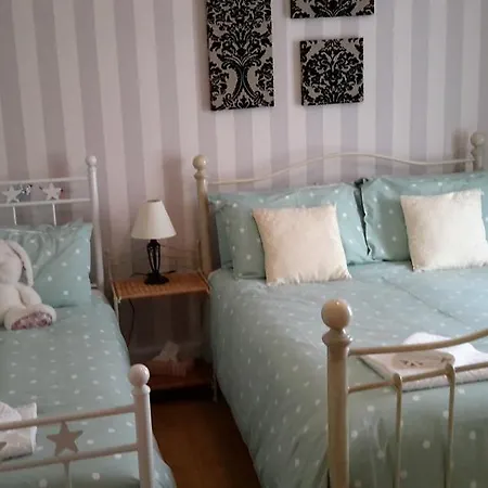 Bed and breakfast Fers A Cheval Aubrometz