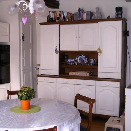 Bed and breakfast Fers A Cheval Aubrometz